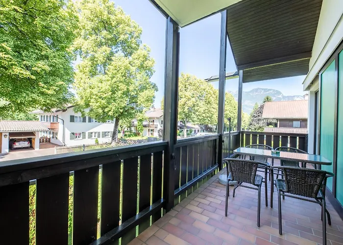 Bergnest Apartment *